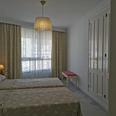 Apartamento Puerta Apartment *